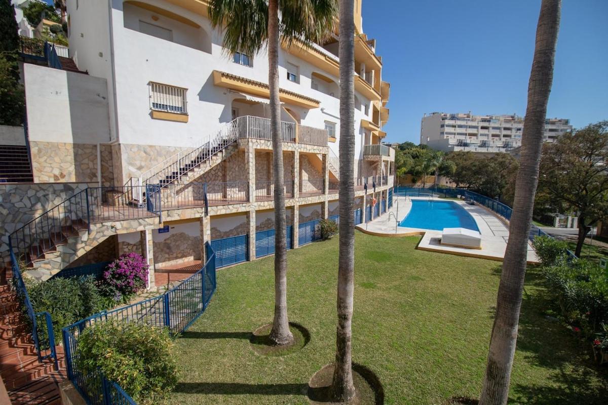 C43 - Family House With Terrace And Shared Pool Villa Benalmádena Eksteriør billede