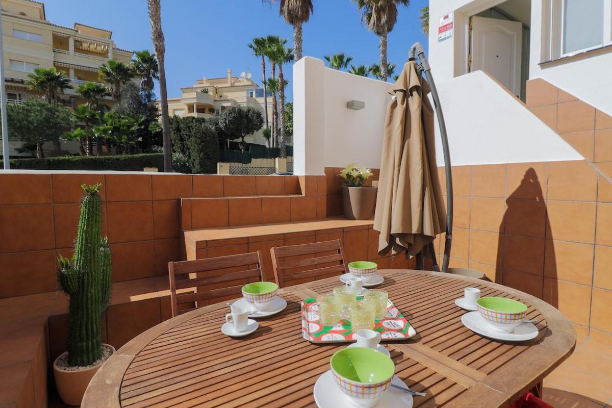 C43 - Family House With Terrace And Shared Pool Villa Benalmádena Eksteriør billede