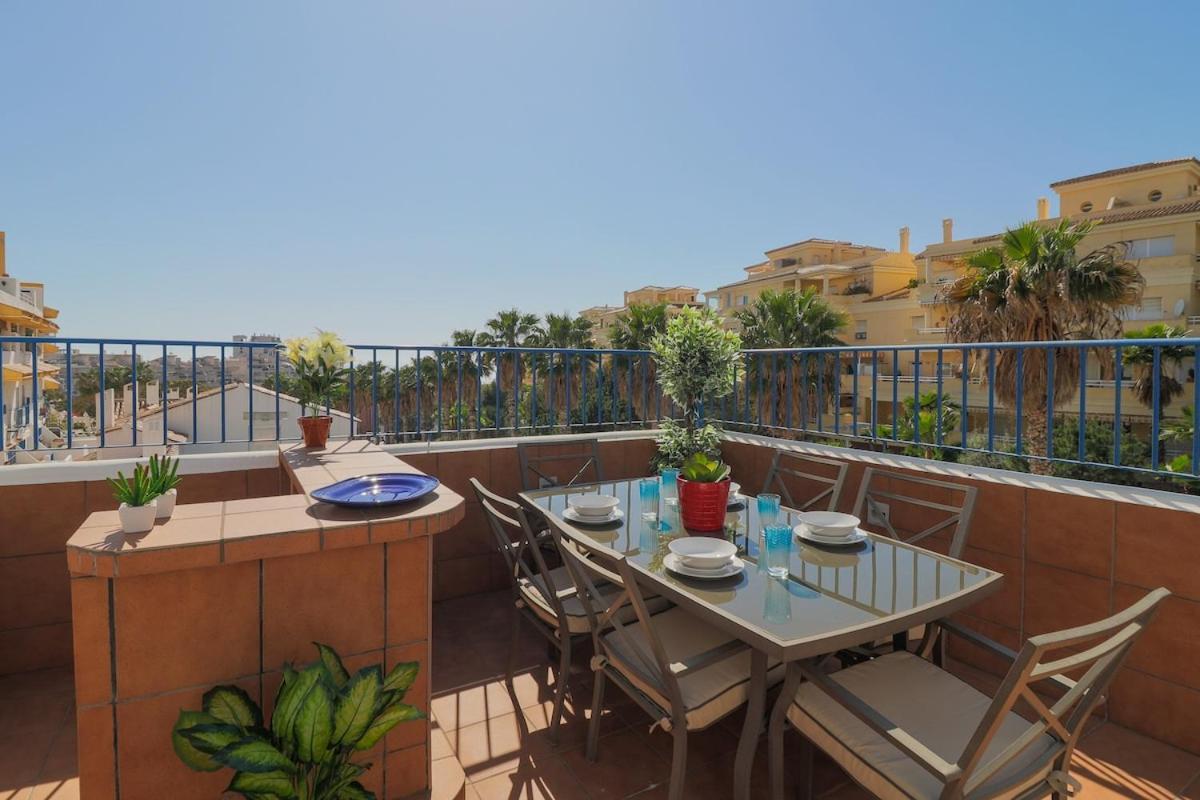 C43 - Family House With Terrace And Shared Pool Villa Benalmádena Eksteriør billede